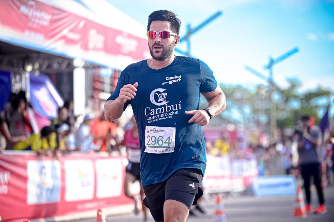 Cambuí Supermercados inova no patrocínio para os 10 anos da Meia de Porto Seguro. Cambuí Supermercados inova no patrocínio para os 10 anos da Meia de Porto Seguro.